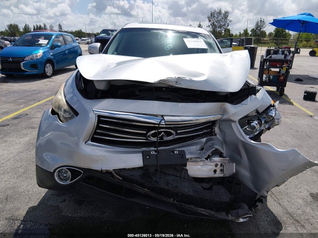 45126013 :رقم المزاد ، JN8CS1MW0GM751344 vin ، 2016 Infiniti Qx70 مزاد بيع