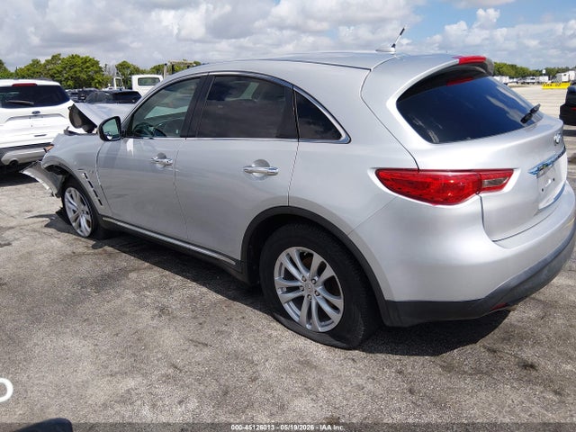 45126013 :رقم المزاد ، JN8CS1MW0GM751344 vin ، 2016 Infiniti Qx70 مزاد بيع
