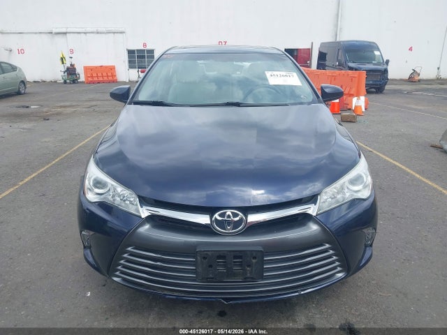2015 Toyota Camry Xle მანქანა იყიდება აუქციონზე, vin: 4T1BF1FK0FU877400, აუქციონის ნომერი: 45126017