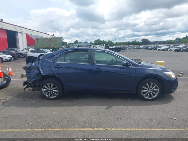 2015 Toyota Camry Xle მანქანა იყიდება აუქციონზე, vin: 4T1BF1FK0FU877400, აუქციონის ნომერი: 45126017