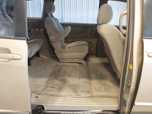 45126115 :رقم المزاد ، 5TDZA23C85S377024 vin ، 2005 Toyota Sienna Ce مزاد بيع