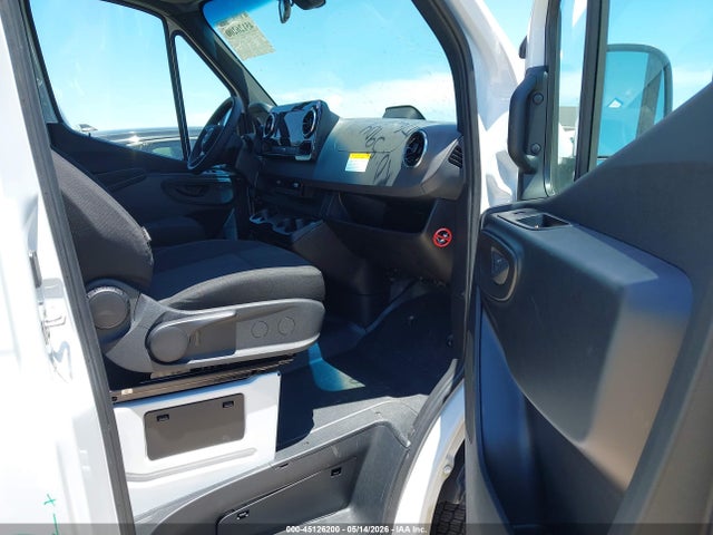 W1Z4KGHY7TT611202 Mercedes-Benz Sprinter 2500 High Roof 4-cyl Diesel