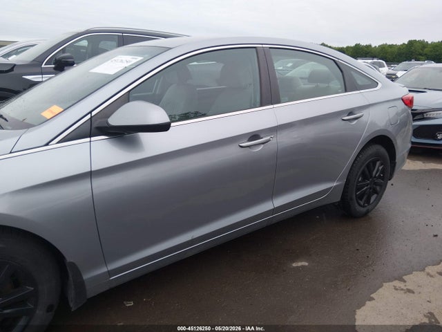 2017 Hyundai Sonata Se მანქანა იყიდება აუქციონზე, vin: 5NPE24AF9HH576842, აუქციონის ნომერი: 45126250