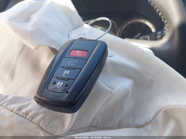 45126255 :رقم المزاد ، 5TDHZRBHXNS579261 vin ، 2022 Toyota Highlander Xle مزاد بيع