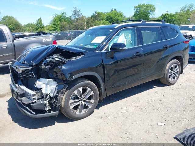 45126255 :رقم المزاد ، 5TDHZRBHXNS579261 vin ، 2022 Toyota Highlander Xle مزاد بيع