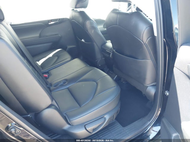 45126255 :رقم المزاد ، 5TDHZRBHXNS579261 vin ، 2022 Toyota Highlander Xle مزاد بيع