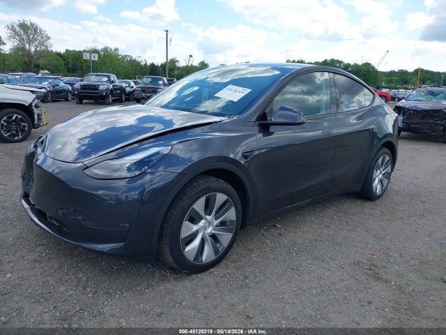Продаж на аукціоні авто 2024 Tesla Model Y Long Range Dual Motor All-wheel Drive, vin: 7SAYGDEE6RA277177, номер лоту: 45126319