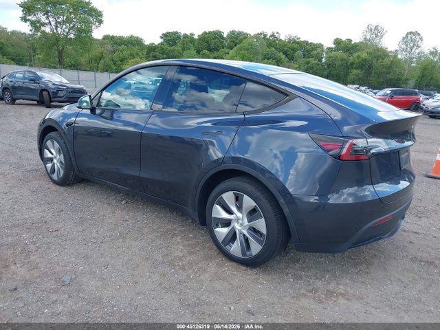 Продаж на аукціоні авто 2024 Tesla Model Y Long Range Dual Motor All-wheel Drive, vin: 7SAYGDEE6RA277177, номер лоту: 45126319