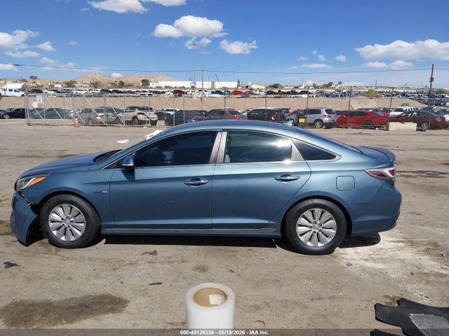 Hyundai Sonata Hybrid Se 2016 KMHE24L15GA035306 Image 15