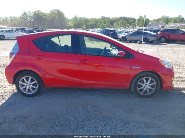 Продаж на аукціоні авто 2014 Toyota Prius C Three, vin: JTDKDTB39E1064402, номер лоту: 45126341