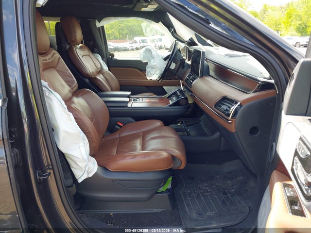 5LMJJ3LGXPEL05989 Lincoln Navigator Reserve L