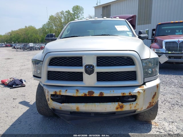 45126369 :رقم المزاد ، 3C6UR5DL0GG182935 vin ، 2016 Ram 2500 Slt مزاد بيع