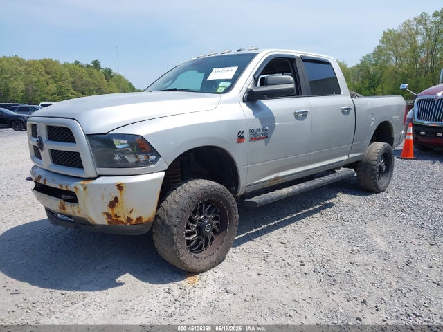 45126369 :رقم المزاد ، 3C6UR5DL0GG182935 vin ، 2016 Ram 2500 Slt مزاد بيع
