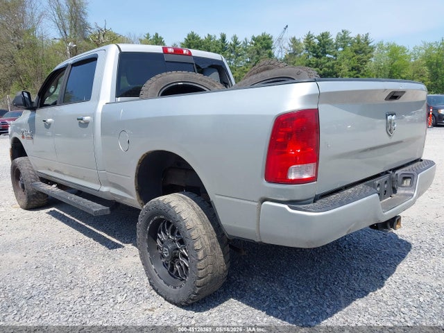 45126369 :رقم المزاد ، 3C6UR5DL0GG182935 vin ، 2016 Ram 2500 Slt مزاد بيع
