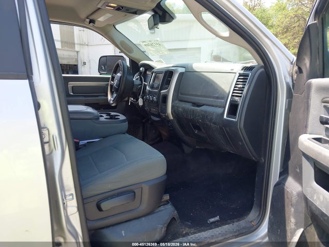 45126369 :رقم المزاد ، 3C6UR5DL0GG182935 vin ، 2016 Ram 2500 Slt مزاد بيع
