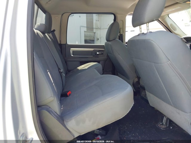 45126369 :رقم المزاد ، 3C6UR5DL0GG182935 vin ، 2016 Ram 2500 Slt مزاد بيع