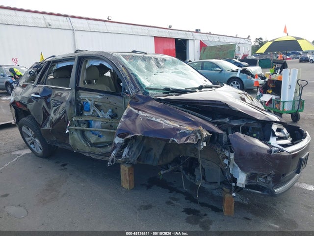 2013 Toyota Highlander Limited V6 მანქანა იყიდება აუქციონზე, vin: 5TDDK3EHXDS273560, აუქციონის ნომერი: 45126411
