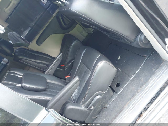 45126452 :رقم المزاد ، 2C4RC1BG1FR514324 vin ، 2015 Chrysler Town & Country Touring مزاد بيع