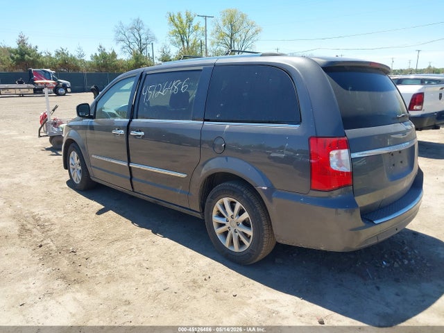 45126486 :رقم المزاد ، 2C4RC1GG3GR189248 vin ، 2016 Chrysler Town & Country Limited Platinum مزاد بيع