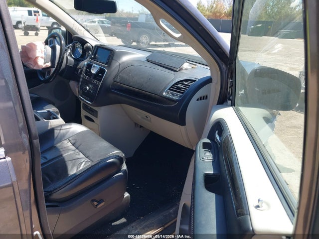 45126486 :رقم المزاد ، 2C4RC1GG3GR189248 vin ، 2016 Chrysler Town & Country Limited Platinum مزاد بيع