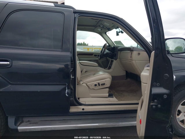 2006 Cadillac Escalade Standard მანქანა იყიდება აუქციონზე, vin: 1GYEK63N36R137085, აუქციონის ნომერი: 45126525