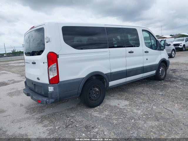 1FMZK1ZM1HKB35982 Ford Transit-150 Xl