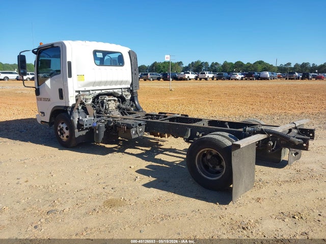 45126553 :رقم المزاد ، JALB4W172B7402316 vin ، 2011 Isuzu Npr Dsl Reg At Eco-max مزاد بيع