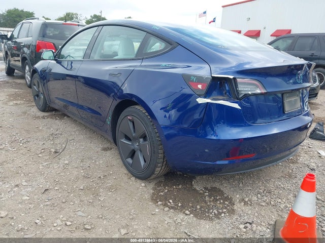 Tesla Model 3 Long Range Dual Motor All-wheel Drive 2022 5YJ3E1EB2NF261623 Image 3