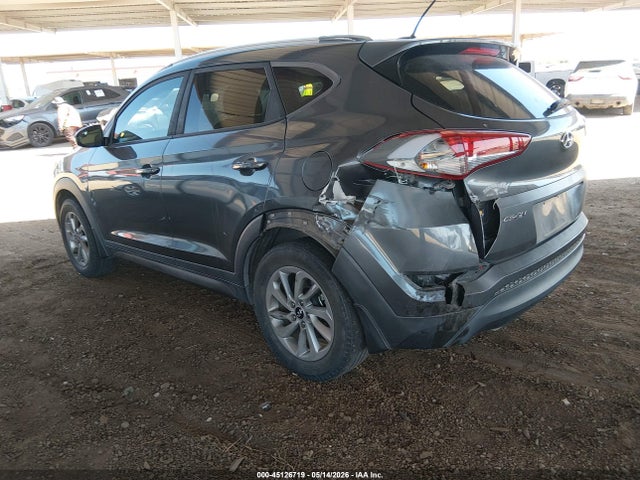 Продаж на аукціоні авто 2016 Hyundai Tucson Se, vin: KM8J33A41GU176827, номер лоту: 45126719