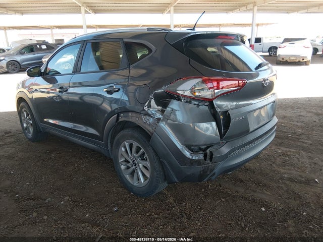 Продаж на аукціоні авто 2016 Hyundai Tucson Se, vin: KM8J33A41GU176827, номер лоту: 45126719
