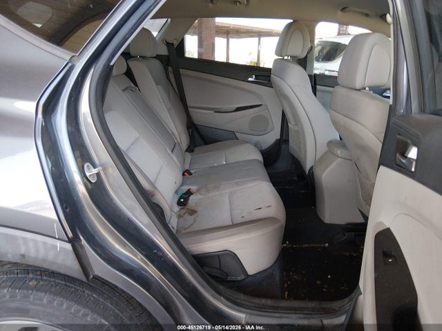 Продаж на аукціоні авто 2016 Hyundai Tucson Se, vin: KM8J33A41GU176827, номер лоту: 45126719