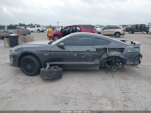 Продажа на аукционе авто 2020 Ford Mustang Gt Premium Fastback, vin: 1FA6P8CF6L5150311, номер лота: 45126821