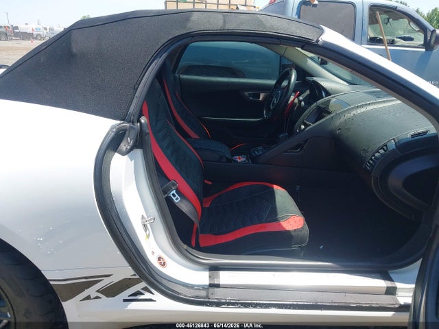2014 Jaguar F-type მანქანა იყიდება აუქციონზე, vin: SAJWA6E73E8K00977, აუქციონის ნომერი: 45126843