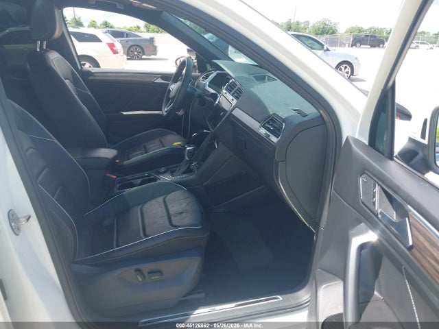 Продажа на аукционе авто 2022 Volkswagen Tiguan 2.0t Sel R-line, vin: 3VV4B7AX2NM073408, номер лота: 45126862
