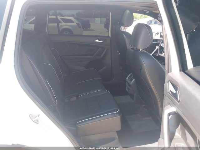 Продажа на аукционе авто 2022 Volkswagen Tiguan 2.0t Sel R-line, vin: 3VV4B7AX2NM073408, номер лота: 45126862