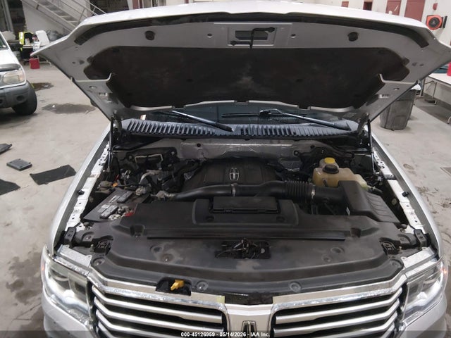 Lincoln Navigator Select 2016 5LMJJ2JT6GEL02873 Image 10