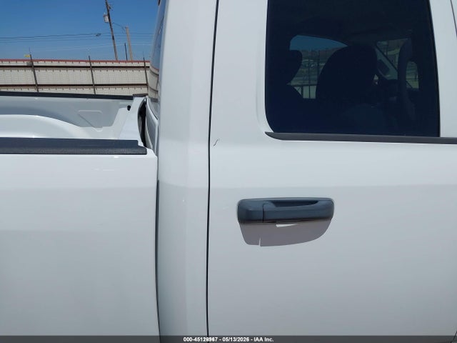 45126967 :رقم المزاد ، 1C6RR6FG4KS633216 vin ، 2019 Ram 1500 Classic Tradesman  4x2 6'4 Box مزاد بيع
