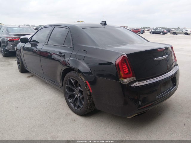 45127214 :رقم المزاد ، 2C3CCABG6KH686097 vin ، 2019 Chrysler 300 300s مزاد بيع