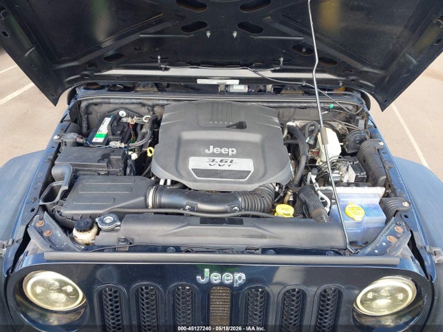 45127240 :رقم المزاد ، 1C4BJWDG7DL504369 vin ، 2013 Jeep Wrangler Unlimited Sport مزاد بيع