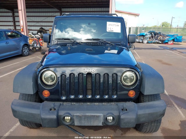 45127240 :رقم المزاد ، 1C4BJWDG7DL504369 vin ، 2013 Jeep Wrangler Unlimited Sport مزاد بيع