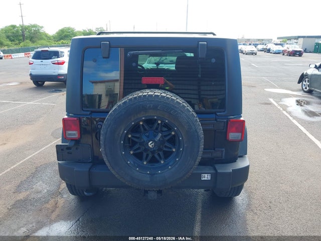45127240 :رقم المزاد ، 1C4BJWDG7DL504369 vin ، 2013 Jeep Wrangler Unlimited Sport مزاد بيع