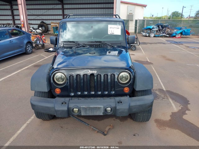 45127240 :رقم المزاد ، 1C4BJWDG7DL504369 vin ، 2013 Jeep Wrangler Unlimited Sport مزاد بيع