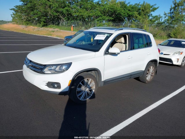 Продажа на аукционе авто 2016 Volkswagen Tiguan Se, vin: WVGBV7AX9GW610268, номер лота: 45127330