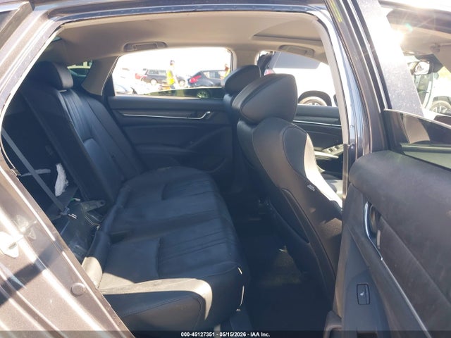 Продажа на аукционе авто 2022 Honda Accord Hybrid Touring, vin: 1HGCV3F96NA015479, номер лота: 45127351