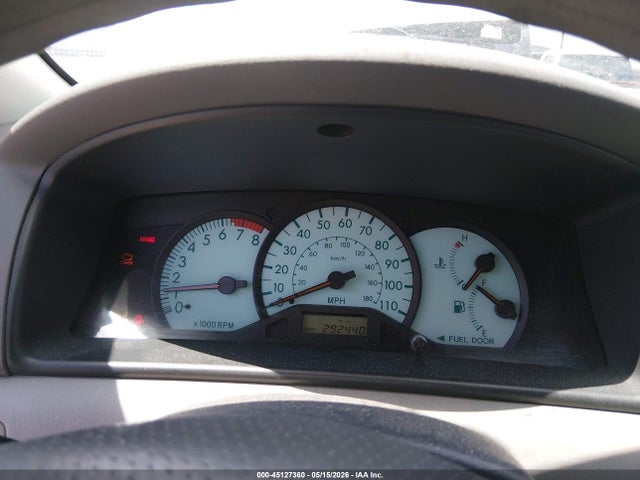 2004 Toyota Corolla Le მანქანა იყიდება აუქციონზე, vin: 1NXBR32E64Z238003, აუქციონის ნომერი: 45127360
