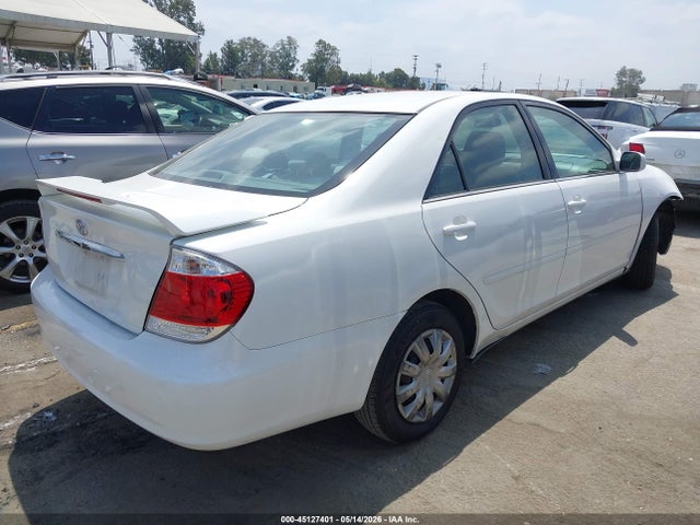 Продажа на аукционе авто 2005 Toyota Camry Le, vin: 4T1BE32KX5U567001, номер лота: 45127401