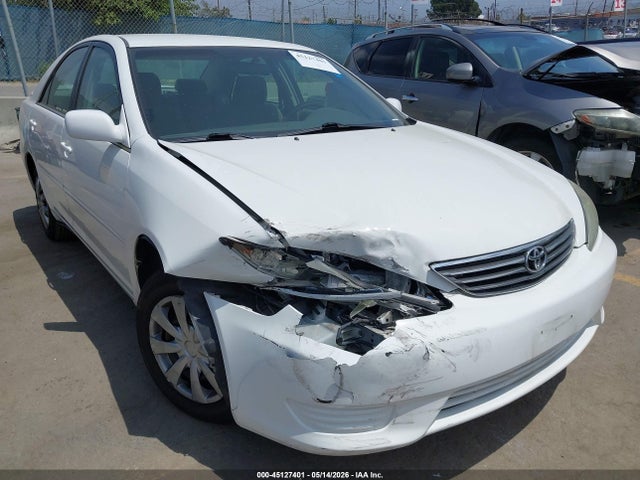 Продажа на аукционе авто 2005 Toyota Camry Le, vin: 4T1BE32KX5U567001, номер лота: 45127401