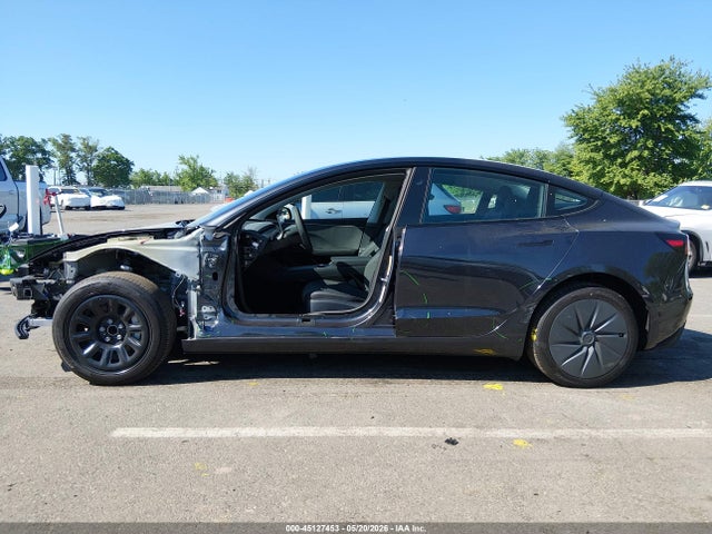 5YJ3E1EA7TF176975 Tesla Model 3 Premium Rear-wheel Drive/rear-wheel Drive