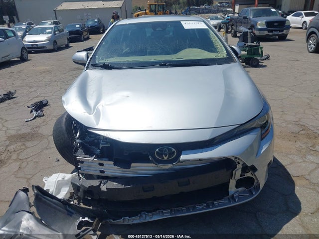 45127513 :رقم المزاد ، JTDFPMAE5NJ191925 vin ، 2022 Toyota Corolla Xle مزاد بيع