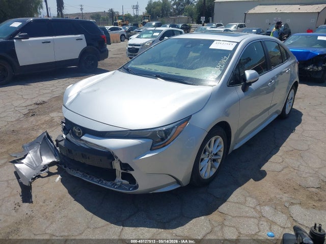 45127513 :رقم المزاد ، JTDFPMAE5NJ191925 vin ، 2022 Toyota Corolla Xle مزاد بيع
